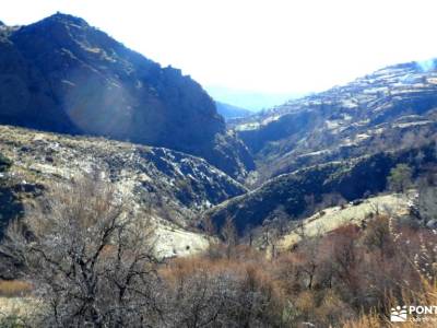 Alpujarra Granadina-Puente Reyes;el atazar embalse pedriza de manzanares la babia rutas senderismo a
